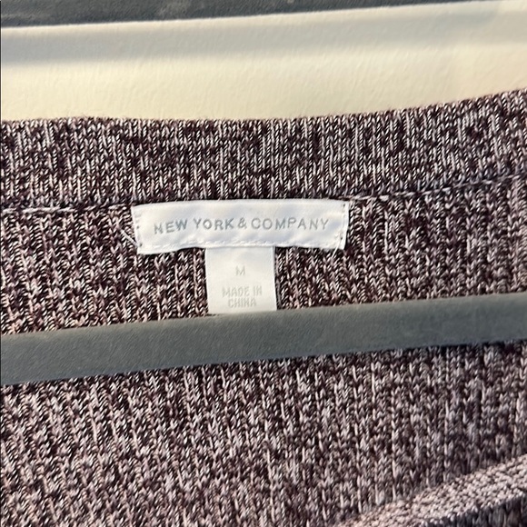 New York and company sweater - Picture 3 of 3